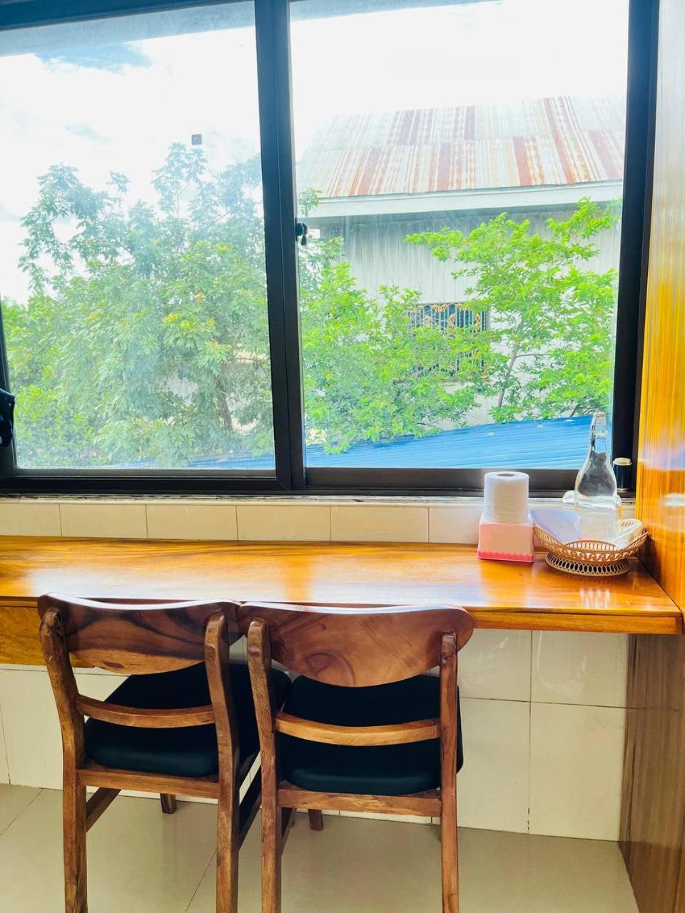 Por Chey Guesthouse Battambang Eksteriør billede