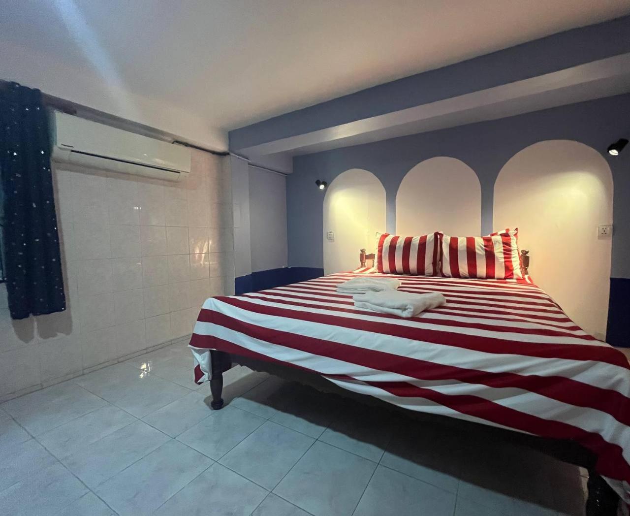 Por Chey Guesthouse Battambang Eksteriør billede