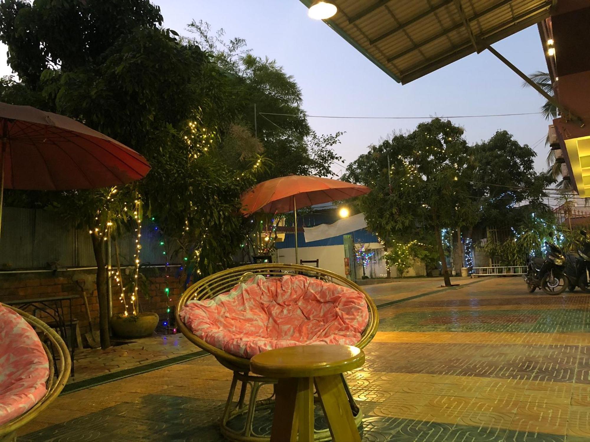 Por Chey Guesthouse Battambang Eksteriør billede